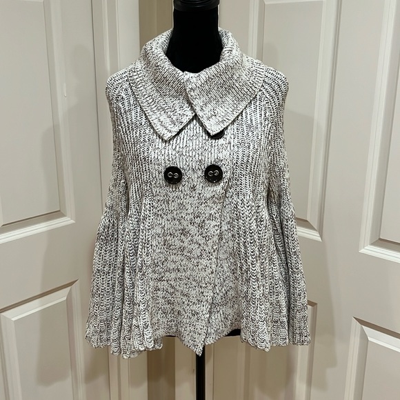 Cache Sweaters - Cache, woman’s, M, button down front, cardigan. Excellent condition.